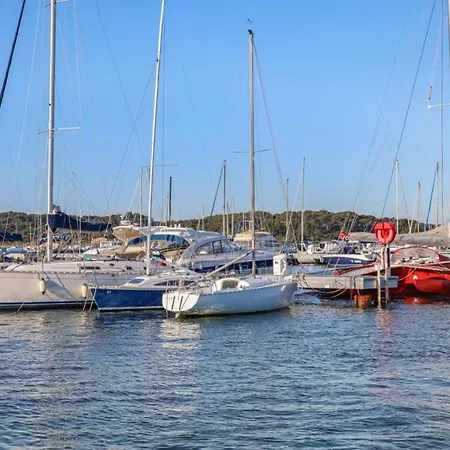 Nice 50m With Terrace In Sur Mer Sanary-sur-Mer